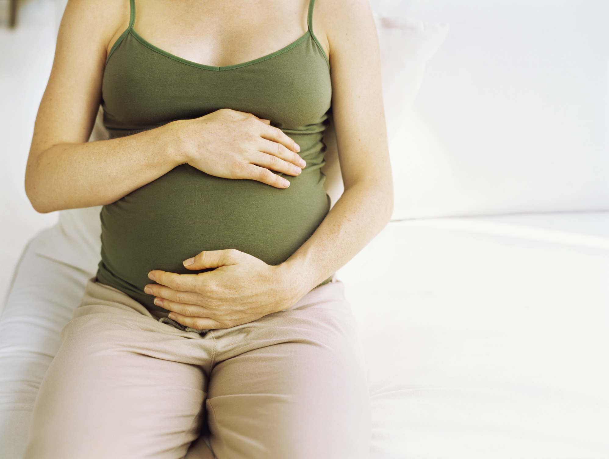 Молочница у женщин: как лечить недуг в домашних условиях
